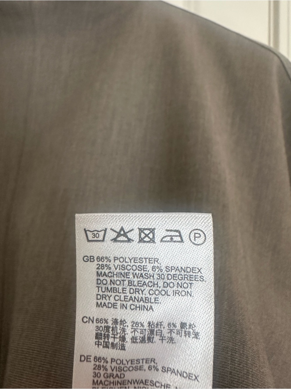 [Like New] Reiss "Markari" High-Neck Structural Top, Sz 6 - Picture 5 of 6
